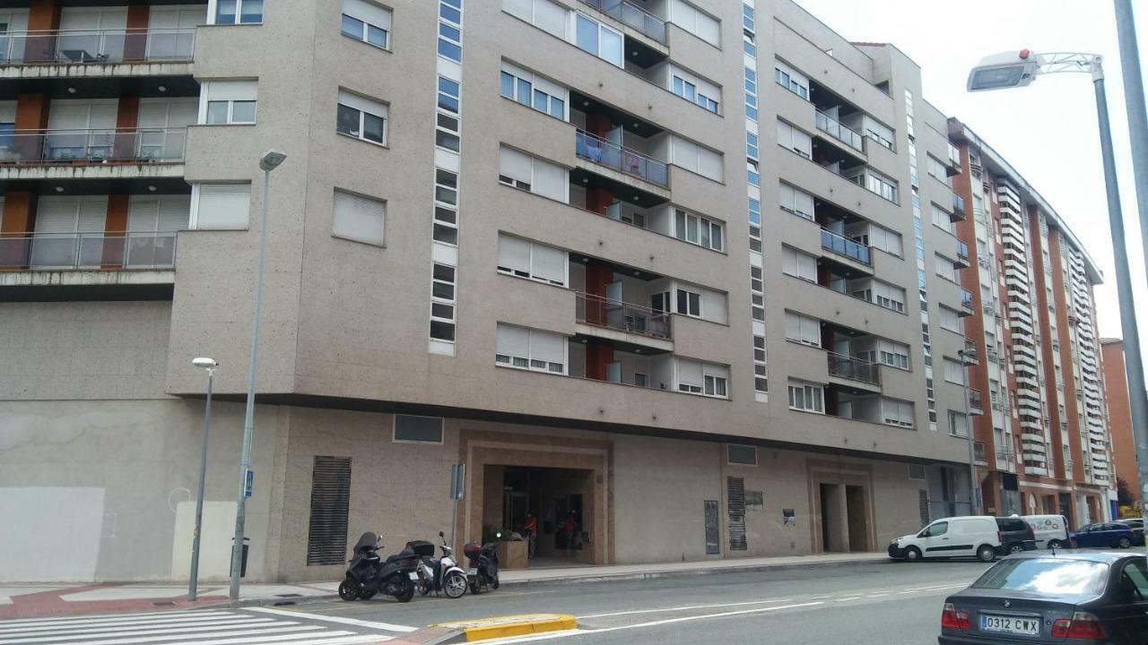 Alojamientos Mendebaldea Pamplona Eksteriør billede